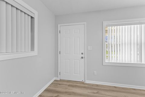 Single Family Residence in Jacksonville FL 5937 LORAN Drive 6.jpg