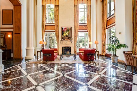 Condominium in Jacksonville FL 400 E BAY Street #208 28.jpg