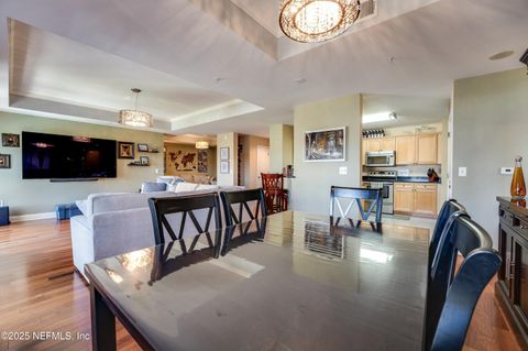 Condominium in Jacksonville FL 400 E BAY Street #208 8.jpg