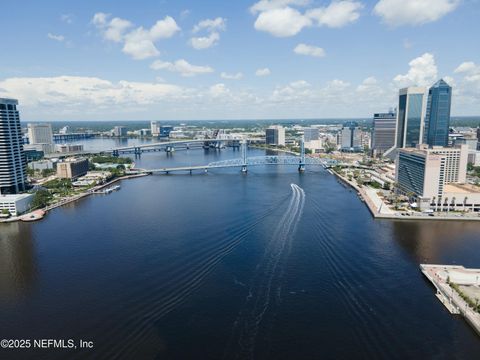 Condominium in Jacksonville FL 400 E BAY Street #208 55.jpg