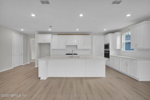 Single Family Residence in Yulee FL 843 CONTINUUM Loop 4.jpg
