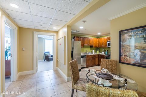 Condominium in Jacksonville FL 400 E BAY Street #502 13.jpg