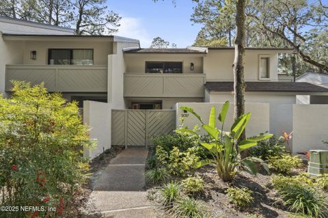 Condominium in Fernandina Beach FL 3017 SEA MARSH Road.jpg