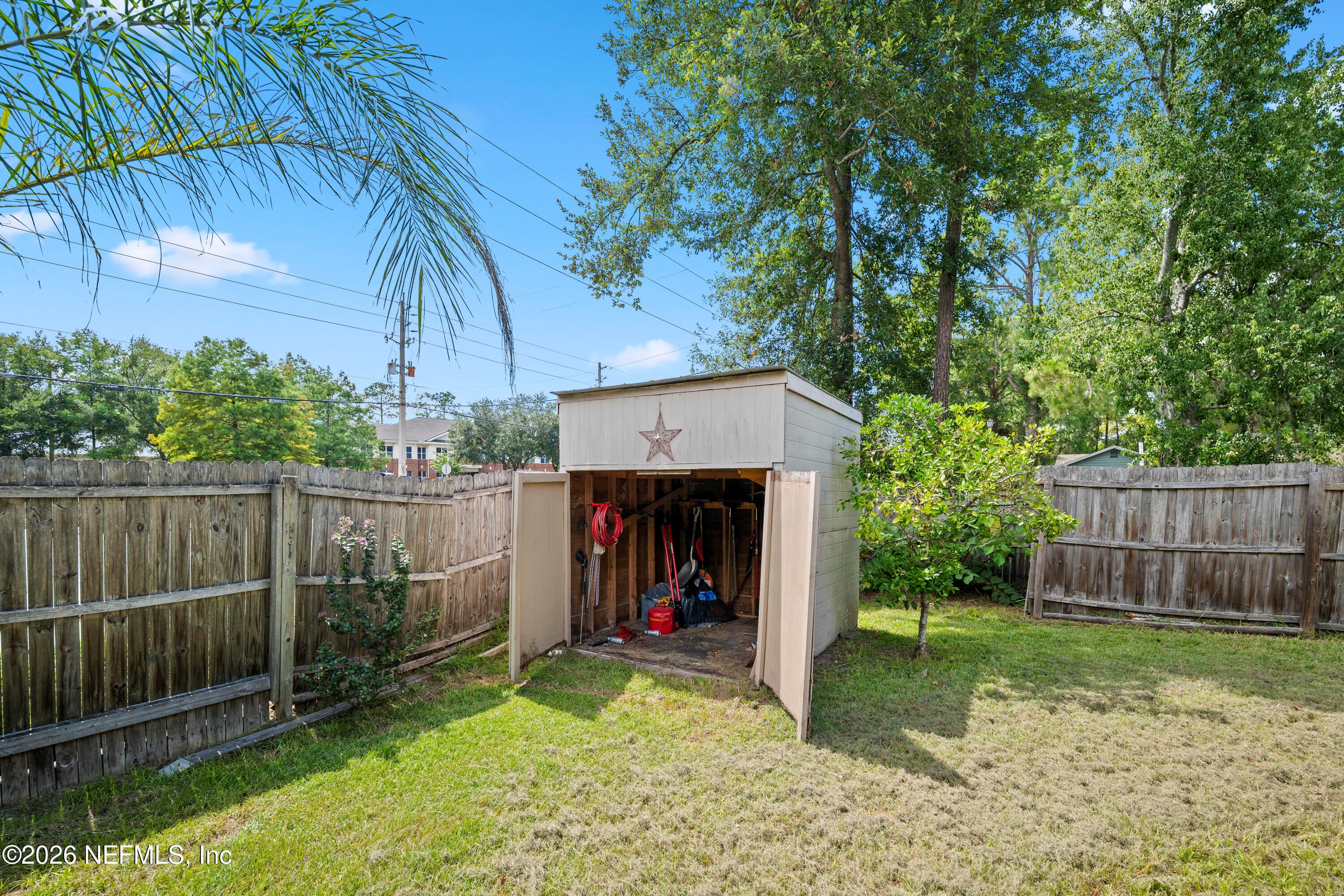 4208 Queensway Dr, Jacksonville, FL 32257 photo