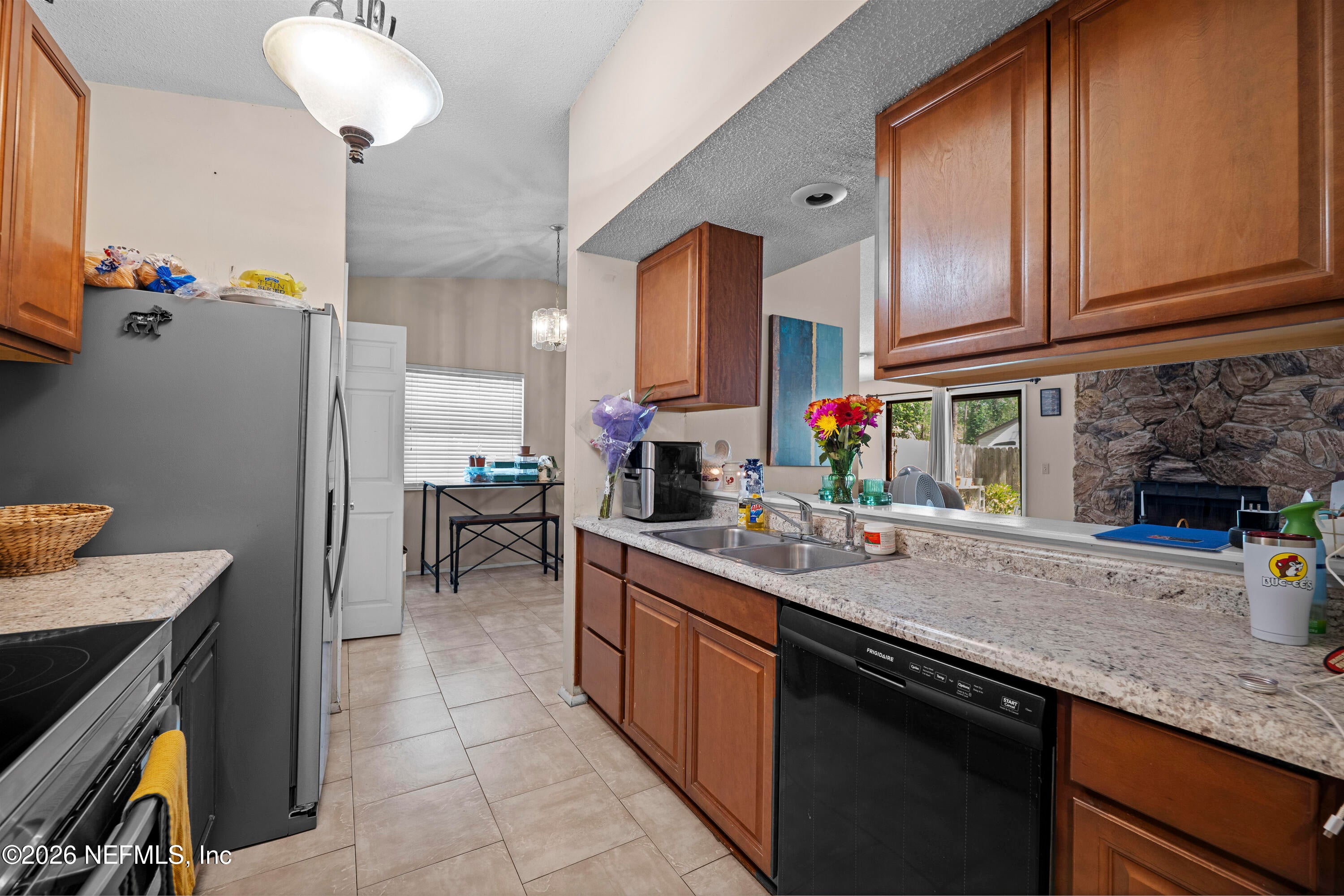 4208 Queensway Dr, Jacksonville, FL 32257 photo