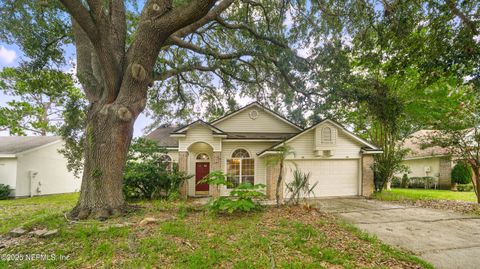 Single Family Residence in Jacksonville FL 2109 HOVINGTON Circle.jpg