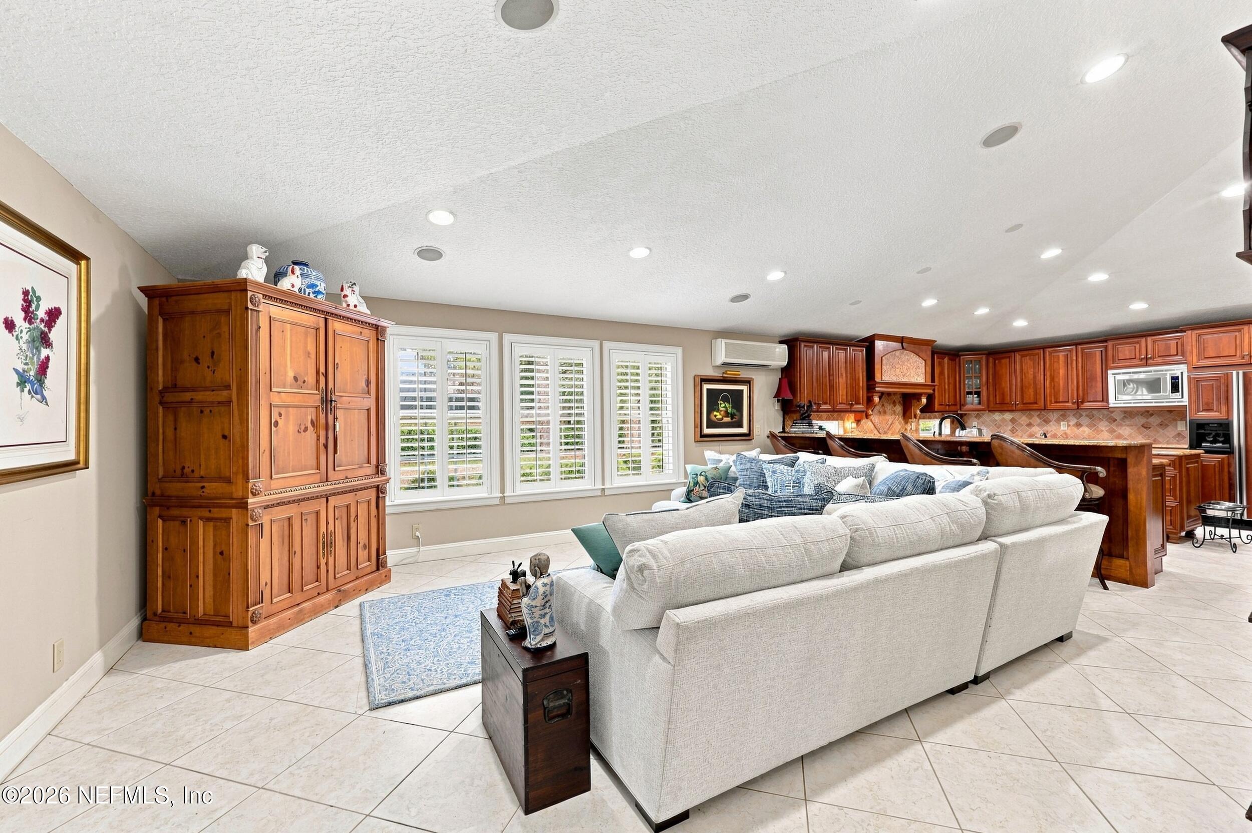 3615 Via De La Reina, Jacksonville, FL 32217 photo