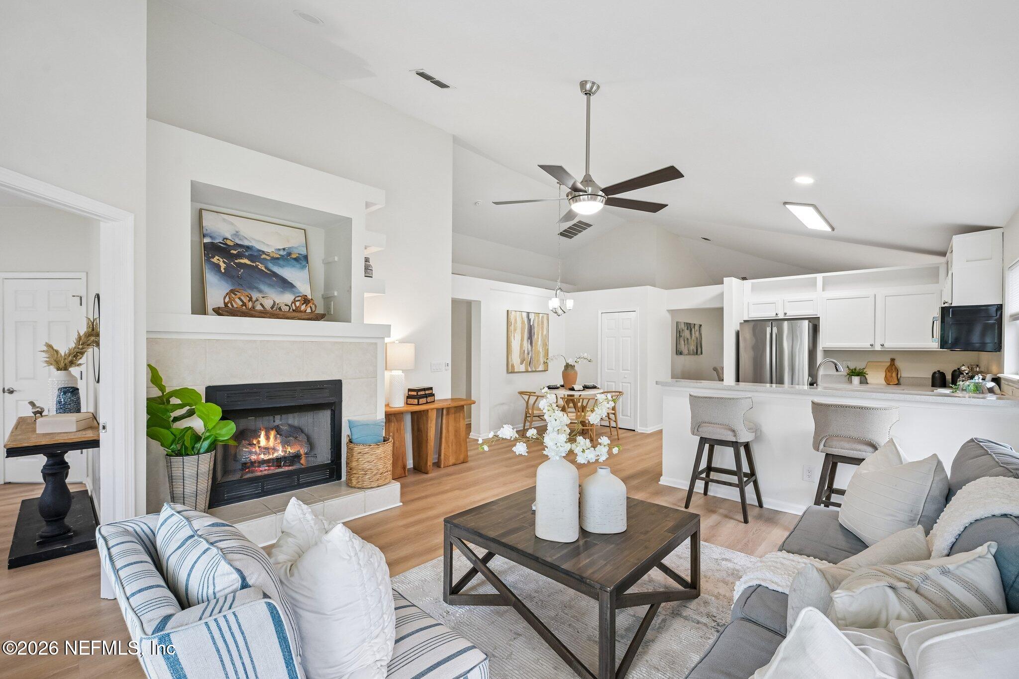 12075 Foal Ln, Jacksonville, FL 32246