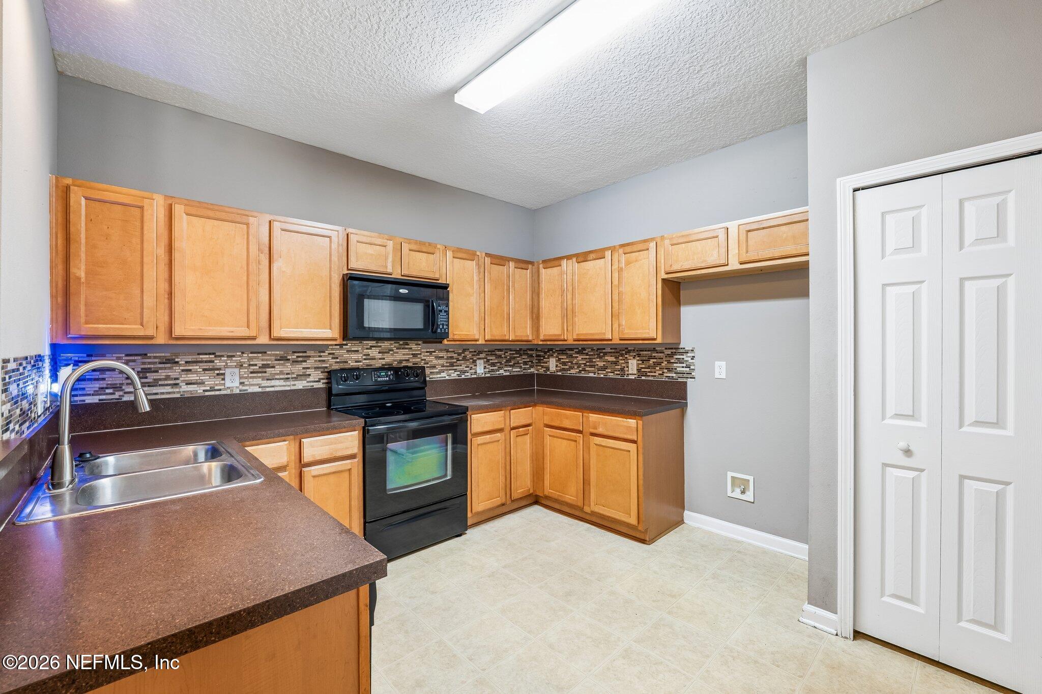 3671 Kirkpatrick Cir #15 2, Jacksonville, FL 32210 photo