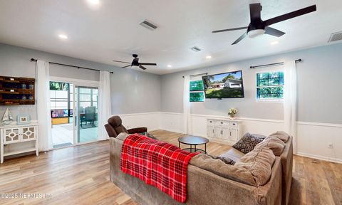 Single Family Residence in Keystone Heights FL 90 SE FOREST Street 14.jpg