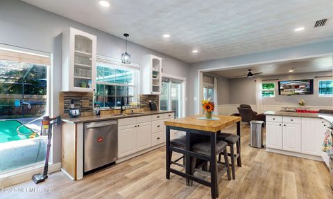 Single Family Residence in Keystone Heights FL 90 SE FOREST Street 10.jpg