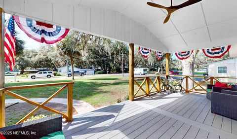 Single Family Residence in Keystone Heights FL 90 SE FOREST Street 6.jpg