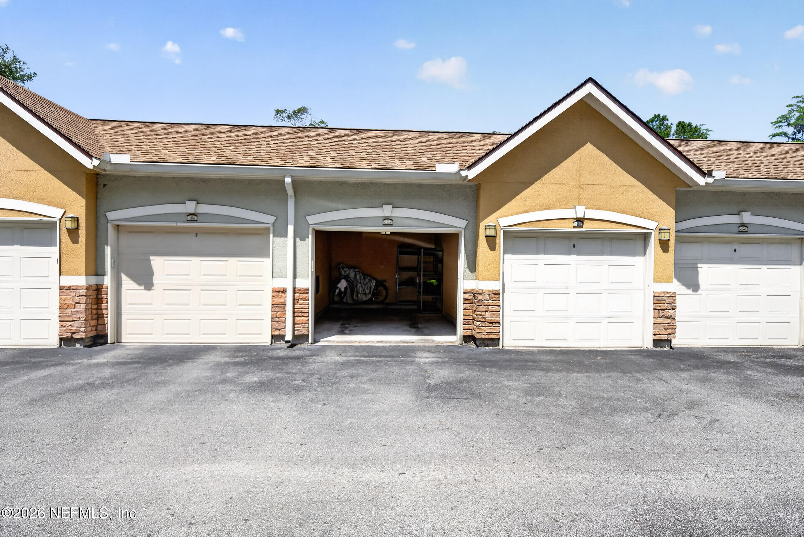 8539 Gate Pkwy, Jacksonville, FL 32216