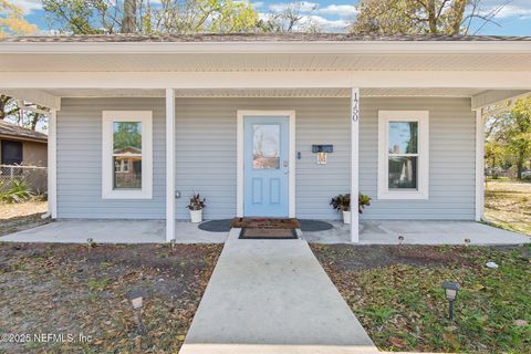 Single Family Residence in Jacksonville FL 1750 W 14TH Street.jpg