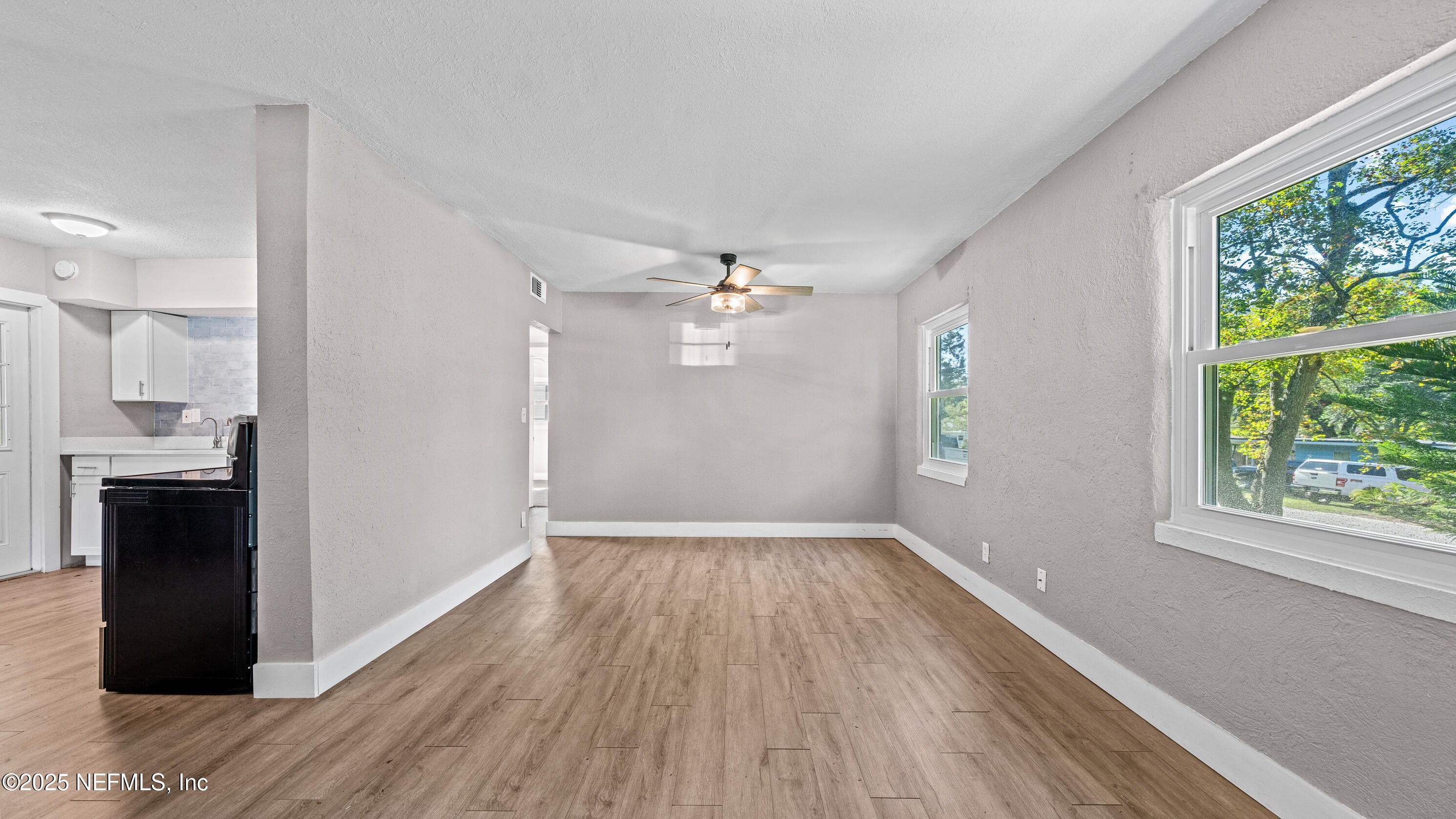 1425 Domas Dr, Jacksonville, FL 32211 photo