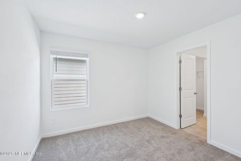 Single Family Residence in Jacksonville FL 7852 GREATFORD Way 20.jpg