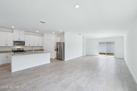 Single Family Residence in Jacksonville FL 7852 GREATFORD Way 10.jpg