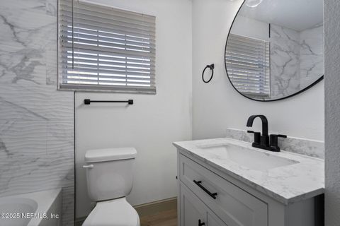 Single Family Residence in Jacksonville FL 5181 ADMIRAL Drive 22.jpg