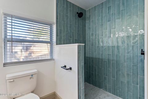 Single Family Residence in Jacksonville FL 5181 ADMIRAL Drive 13.jpg