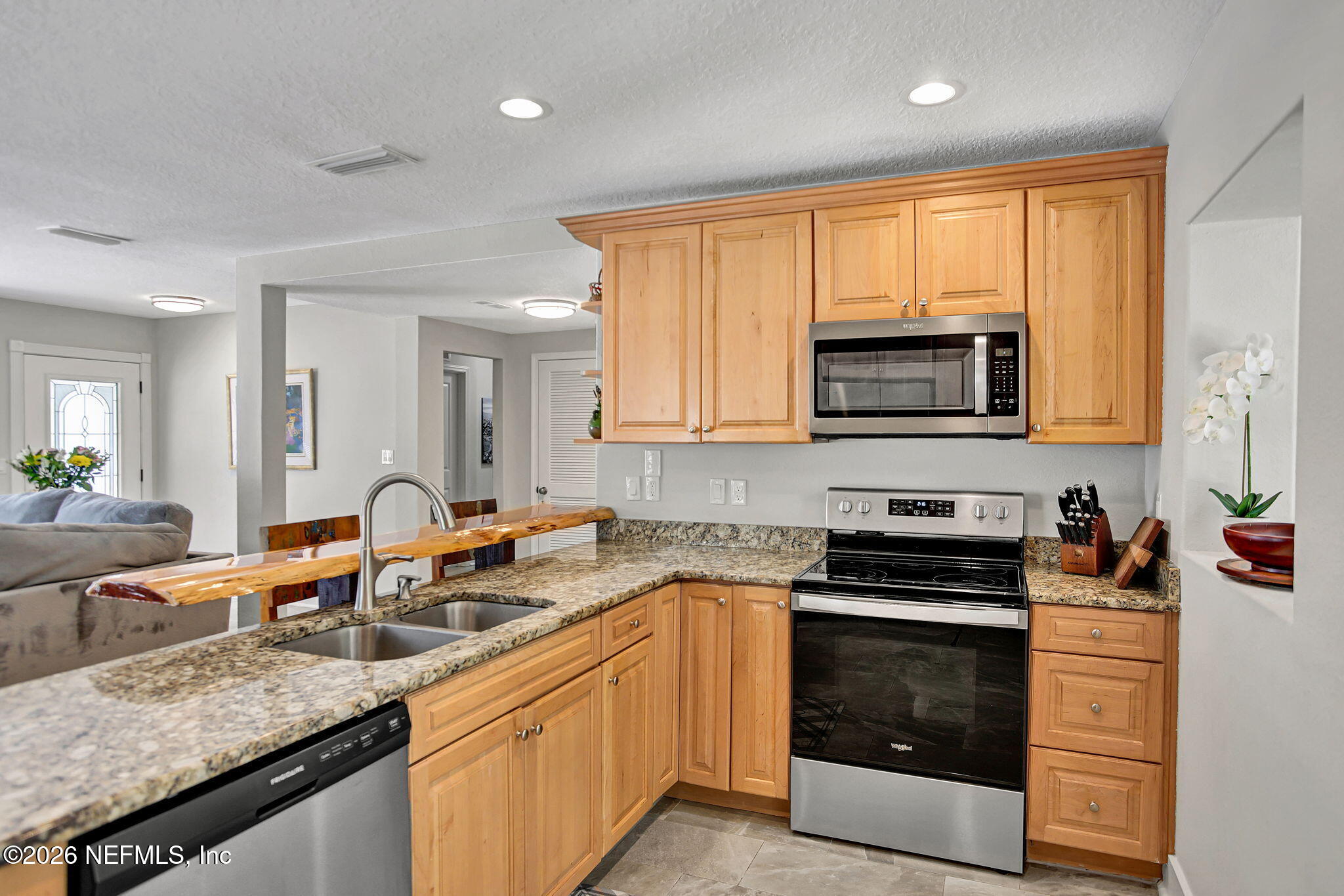 25 Coquina Ave, Saint Augustine, FL 32080 photo