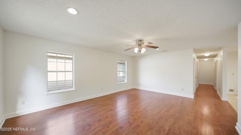 Single Family Residence in Jacksonville FL 3251 ERNEST Street 1.jpg