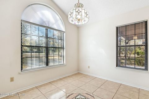 Single Family Residence in Jacksonville FL 6215 CARLTON Road 12.jpg