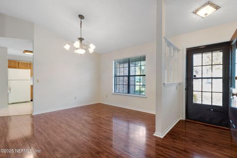 Single Family Residence in Jacksonville FL 6215 CARLTON Road 5.jpg