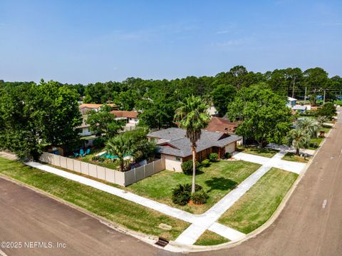 Single Family Residence in Jacksonville FL 8602 ROCKLAND Drive.jpg