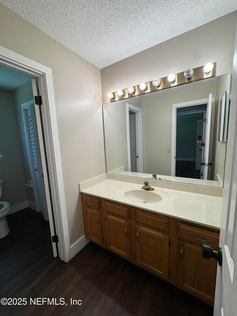 Single Family Residence in Jacksonville FL 11538 SEDGEMOORE Drive 16.jpg