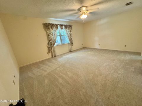 Single Family Residence in Jacksonville FL 11538 SEDGEMOORE Drive 10.jpg