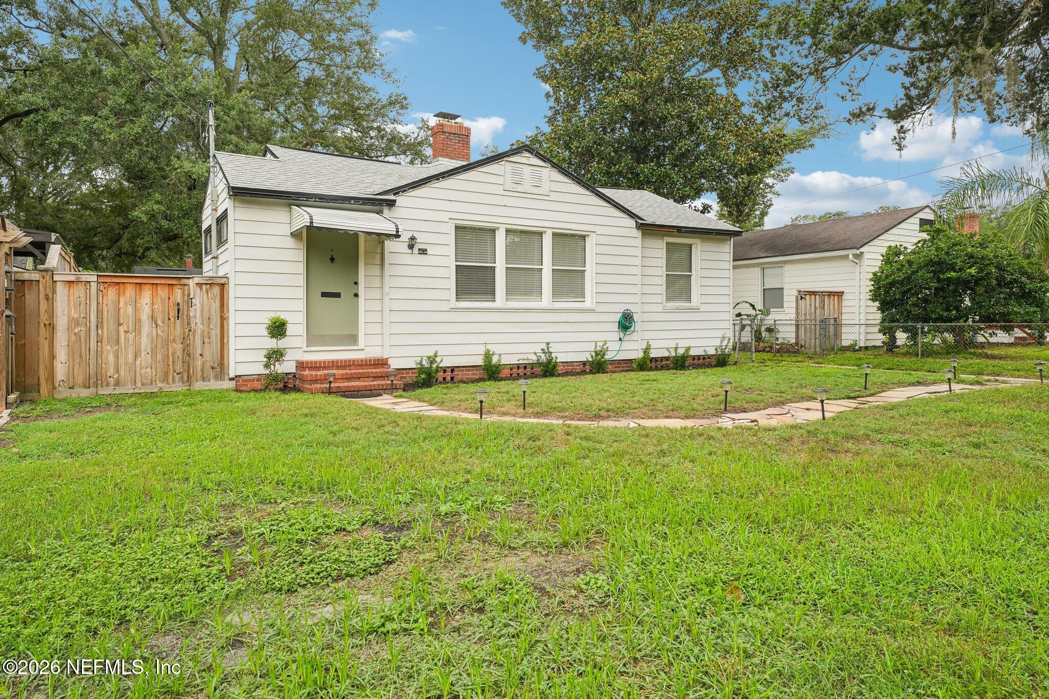 1632 Charon Rd, Jacksonville, FL 32205 photo
