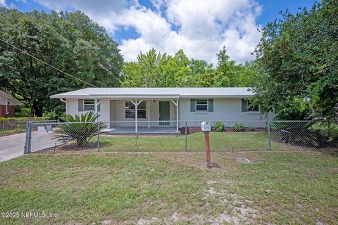 Single Family Residence in Macclenny FL 518 7TH Street.jpg