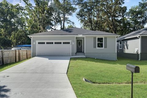 Single Family Residence in Jacksonville FL 5606 POTOMAC Avenue.jpg