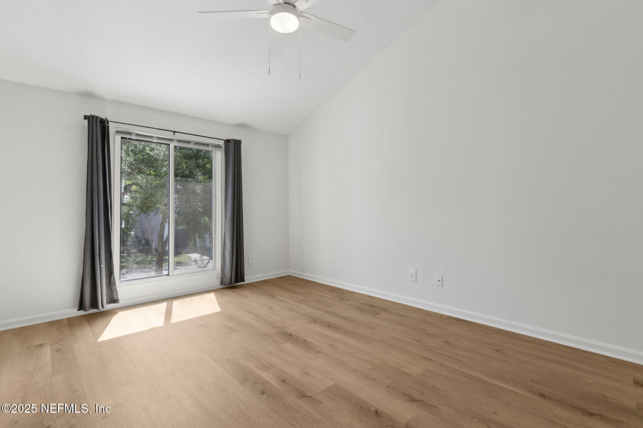 Condominium in Fernandina Beach FL 4746 GULFSTREAM Court 21.jpg