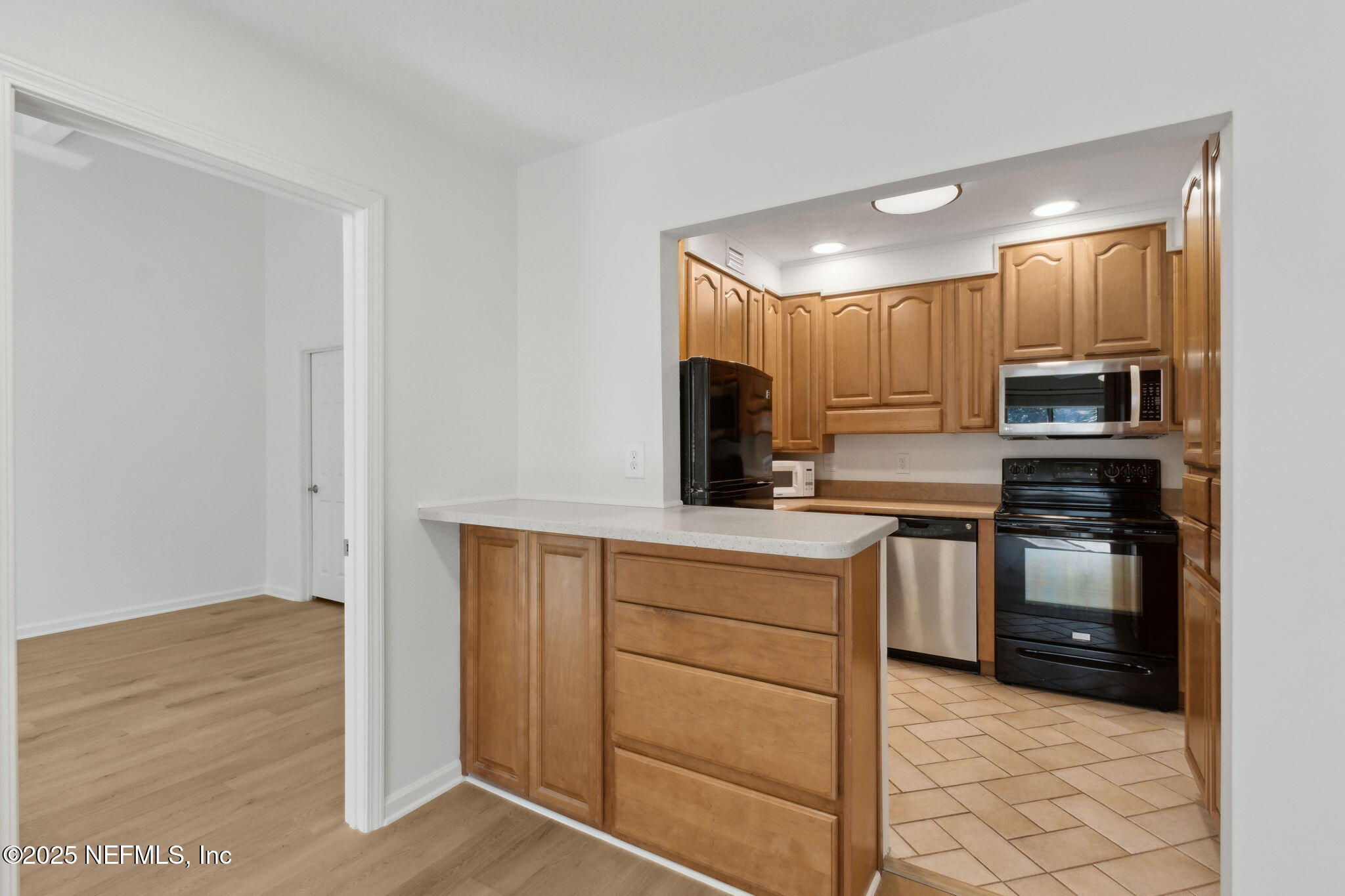 Condominium in Fernandina Beach FL 4746 GULFSTREAM Court 2.jpg