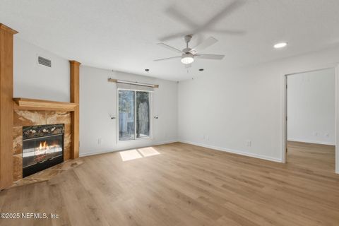 Condominium in Fernandina Beach FL 4746 GULFSTREAM Court 1.jpg