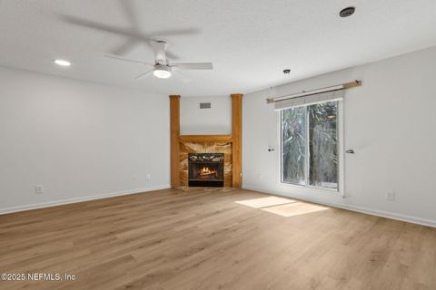 Condominium in Fernandina Beach FL 4746 GULFSTREAM Court 13.jpg