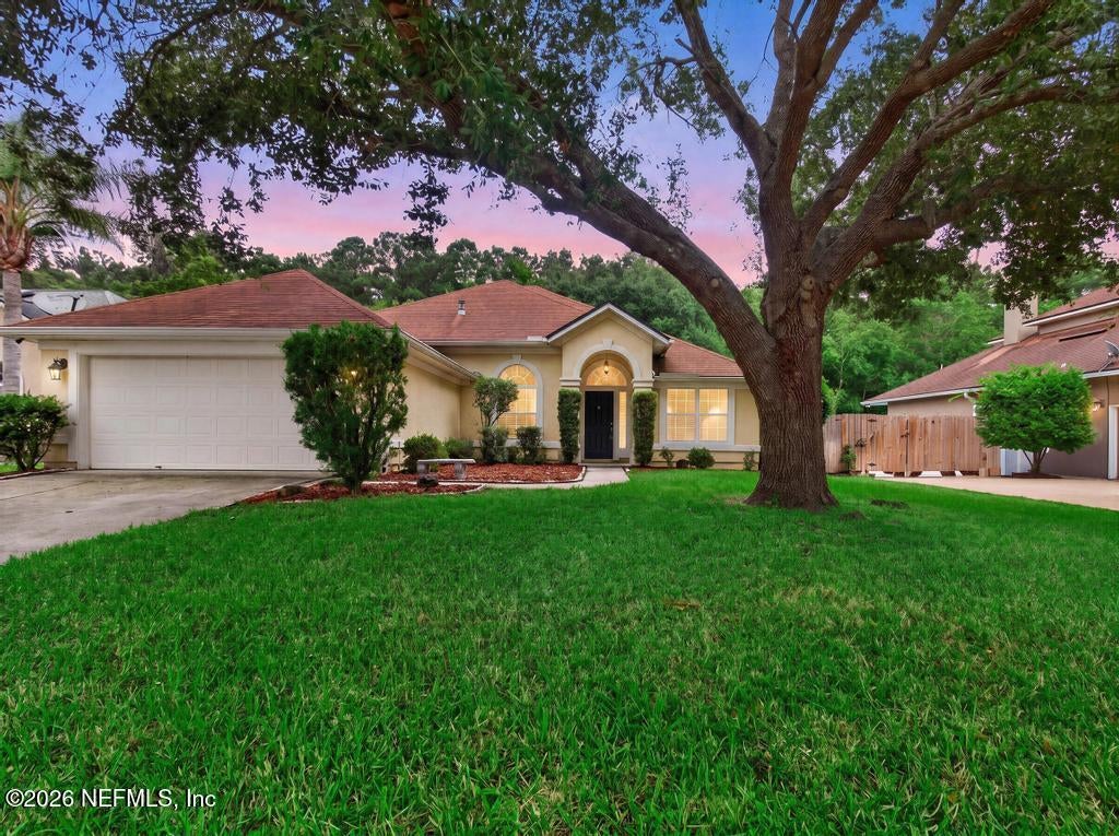 7883 Chase Meadows Dr, Jacksonville, FL 32256