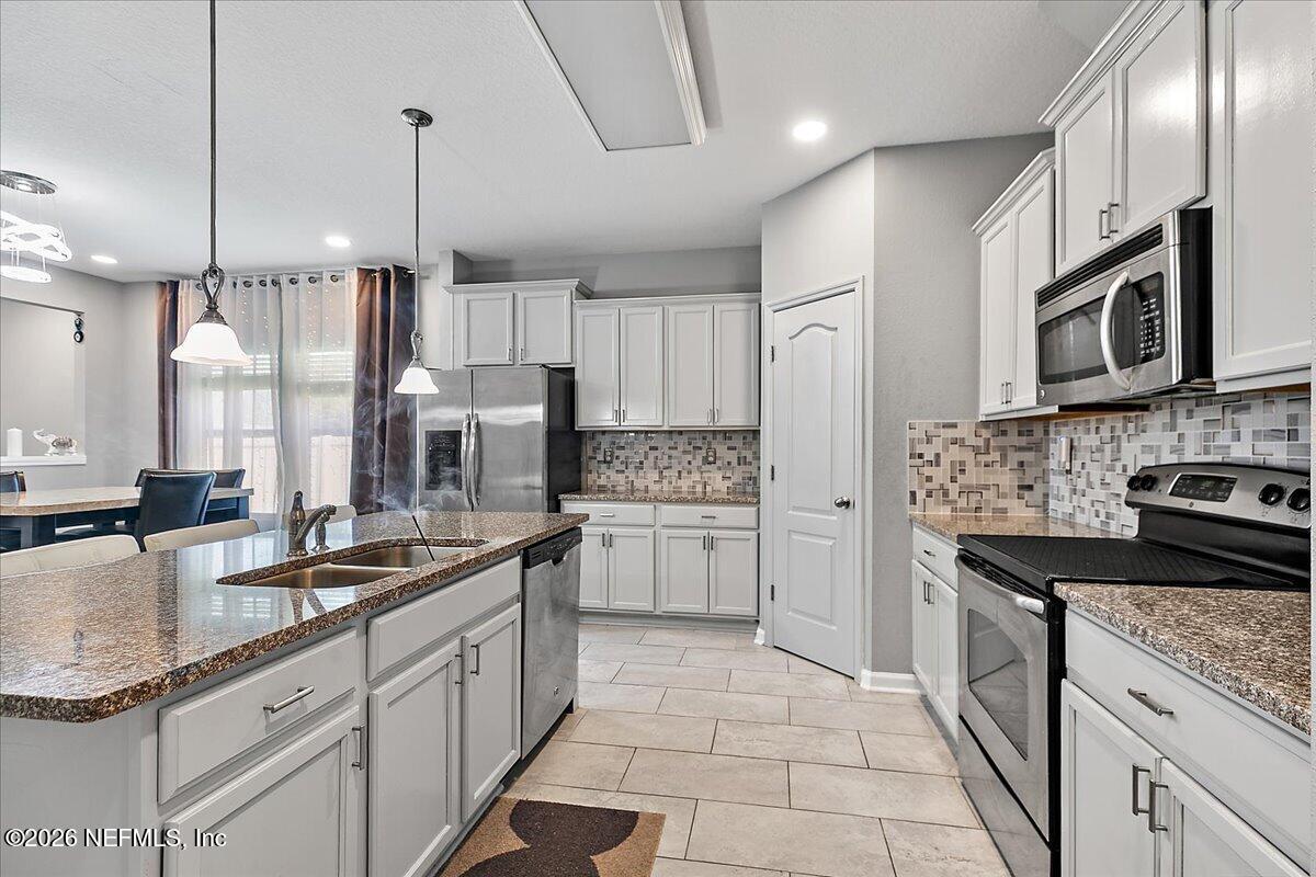10400 Addison Lake Dr, Jacksonville, FL 32257 photo