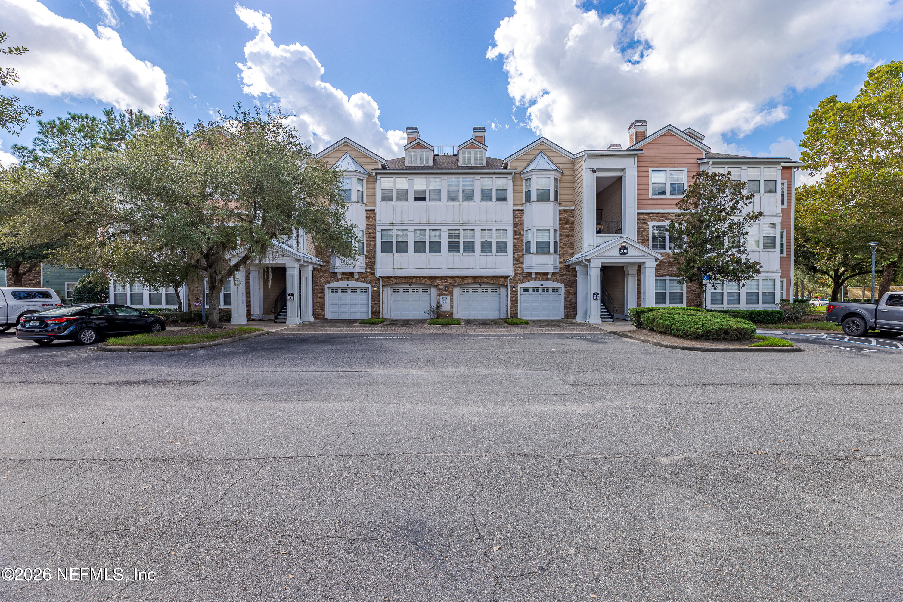 8550 Touchton Rd, Jacksonville, FL 32216