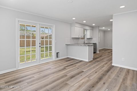 Single Family Residence in Jacksonville FL 5534 SHERI Lane 12.jpg