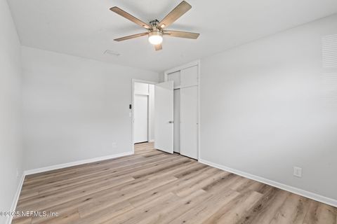 Single Family Residence in Jacksonville FL 5534 SHERI Lane 15.jpg