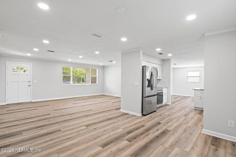 Single Family Residence in Jacksonville FL 5534 SHERI Lane 10.jpg