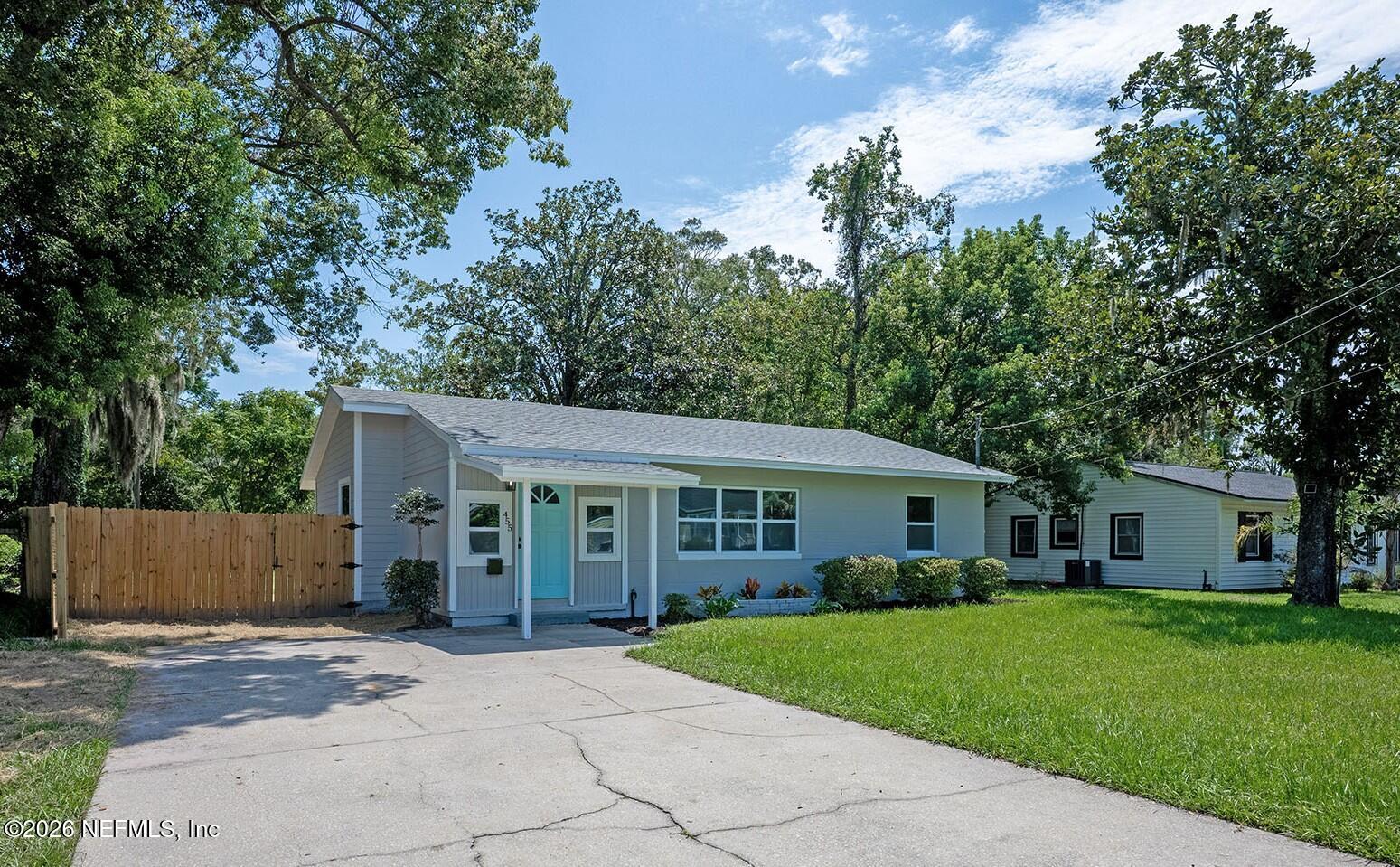 455 Laurina St, Jacksonville, FL 32216 photo