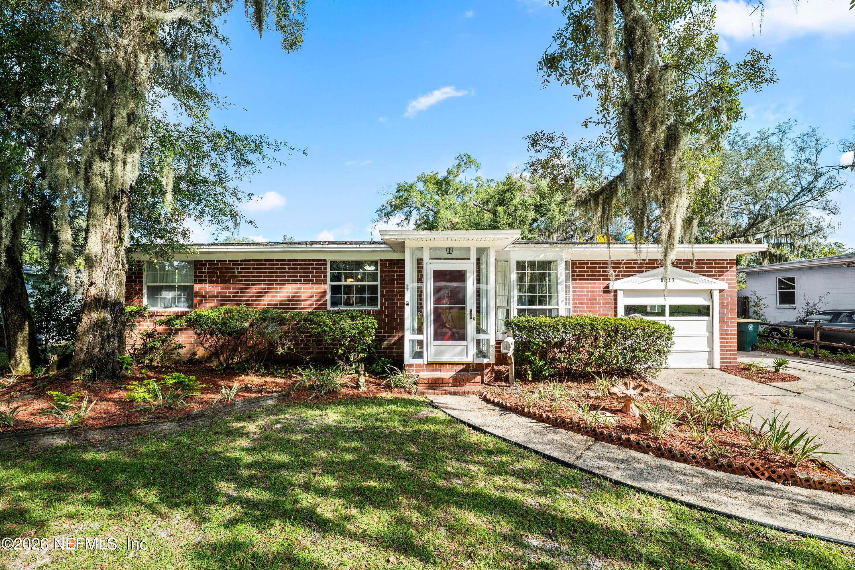 8633 Emerald Isle Cir, Jacksonville, FL 32216