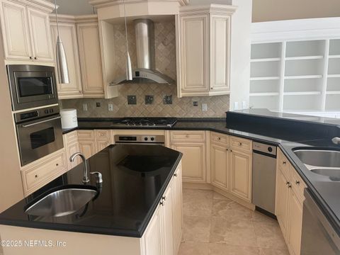 Single Family Residence in Jacksonville FL 4521 SWILCAN BRIDGE Lane 7.jpg