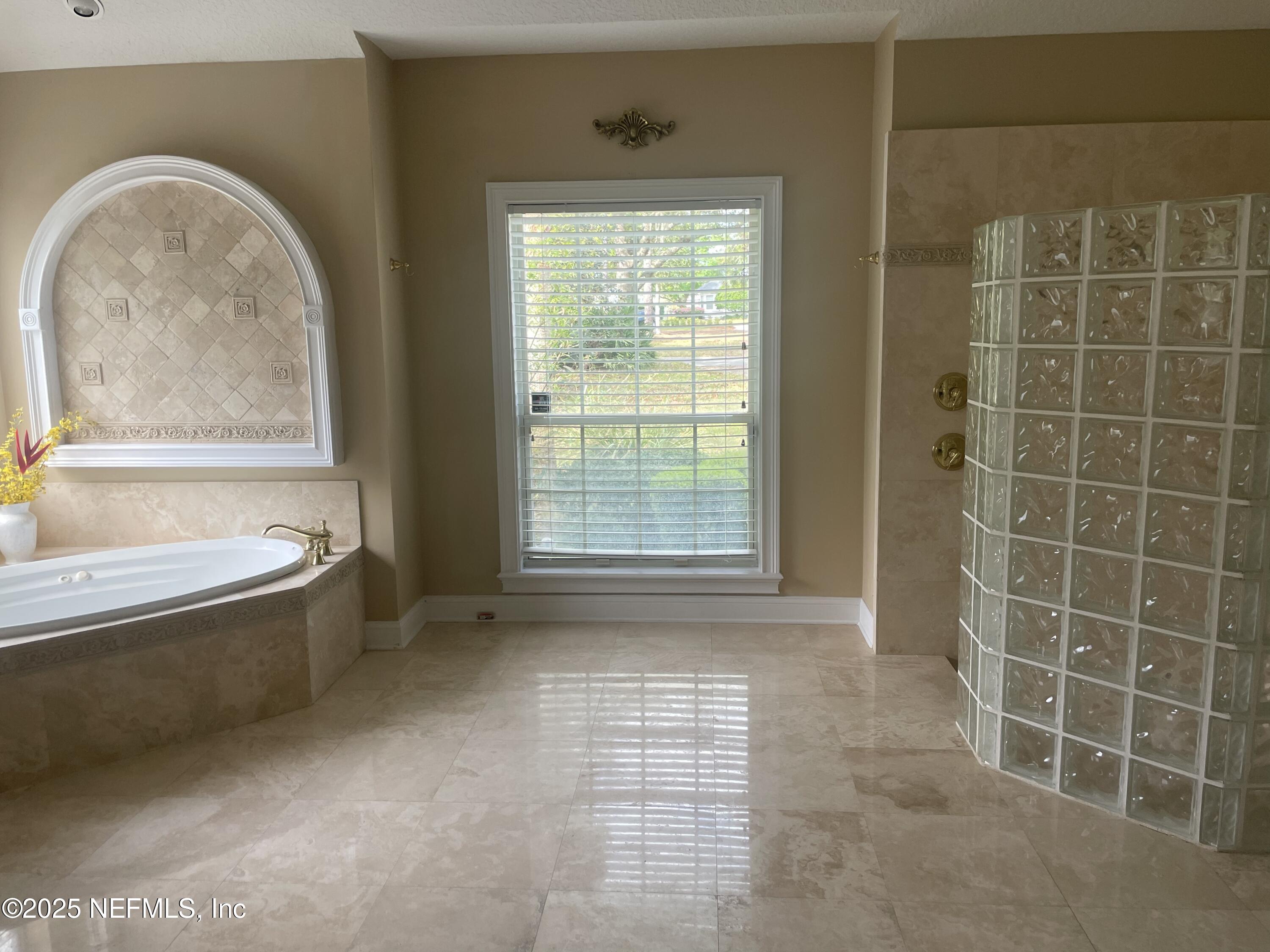 Single Family Residence in Jacksonville FL 4521 SWILCAN BRIDGE Lane 13.jpg