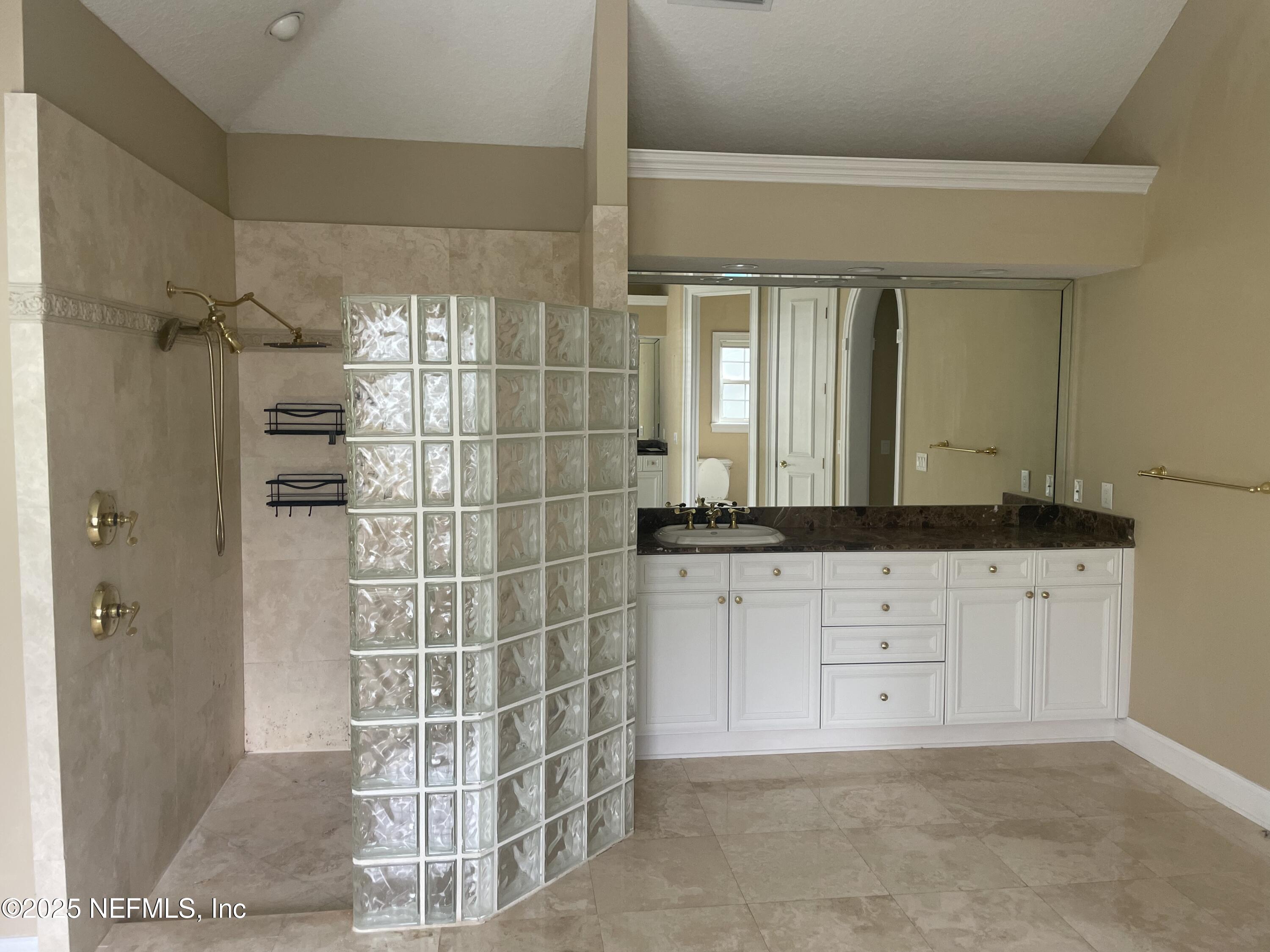 Single Family Residence in Jacksonville FL 4521 SWILCAN BRIDGE Lane 12.jpg