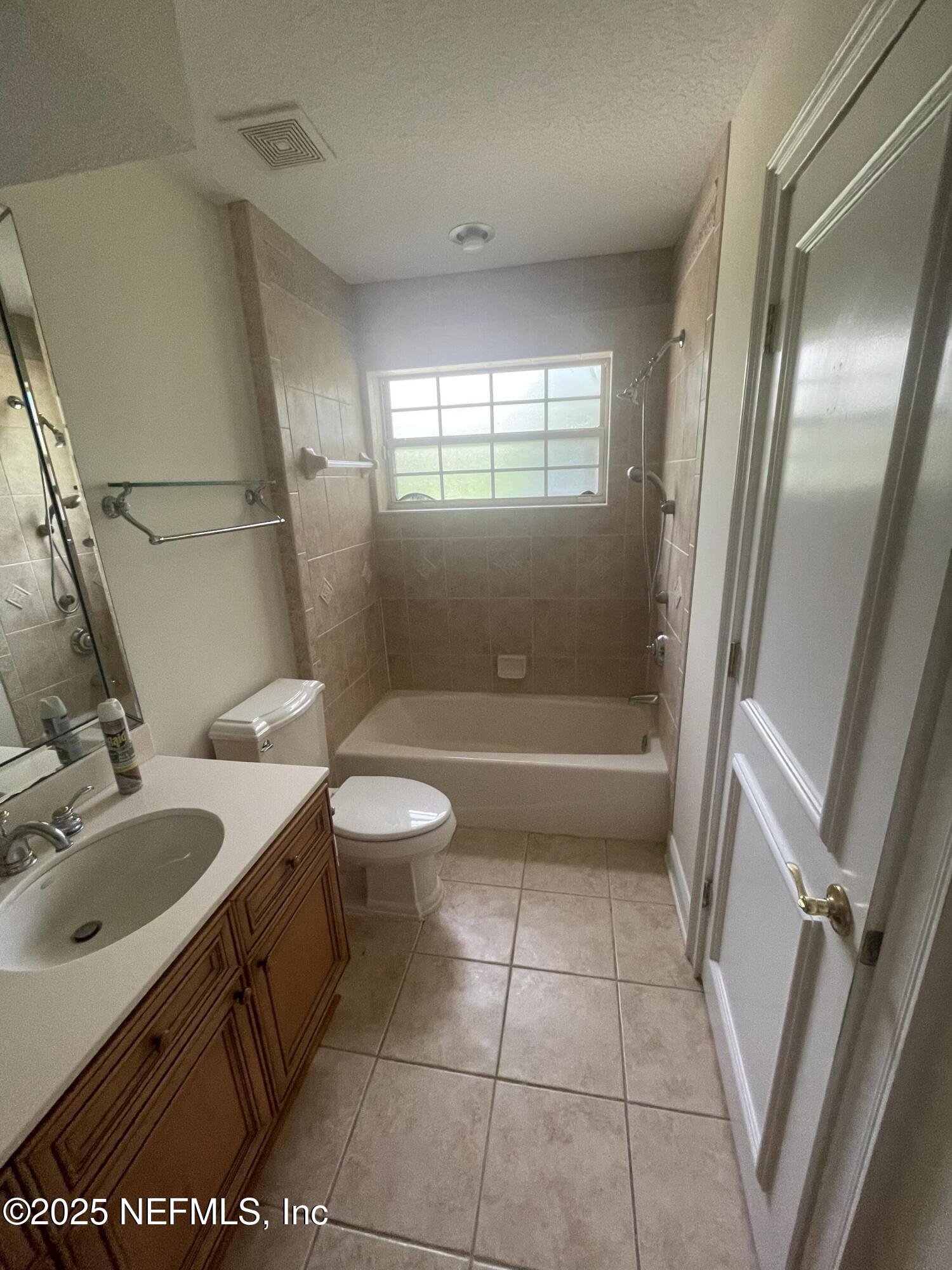 Single Family Residence in Jacksonville FL 4521 SWILCAN BRIDGE Lane 36.jpg