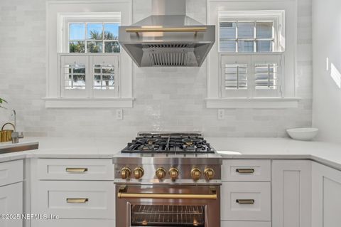 Single Family Residence in Jacksonville FL 3320 PARK Street 16.jpg